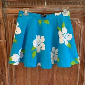 Hollister Blue Flower Cotton Mini Skirt Size Medium